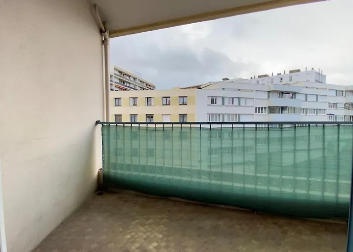 Appartement Joli T4 Avec Balcon, Place De Parking - Oradou *